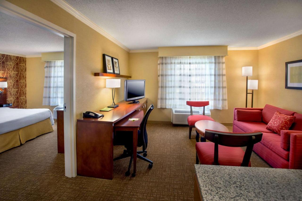 Sonesta Select Boston Woburn Burlington Hotel Exterior photo